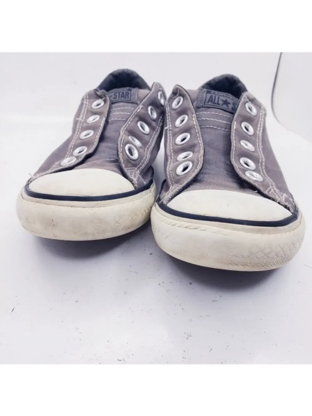 Converse Gray Canvas Low Top Chucks Slip On Shoes Boys Youth Size 2